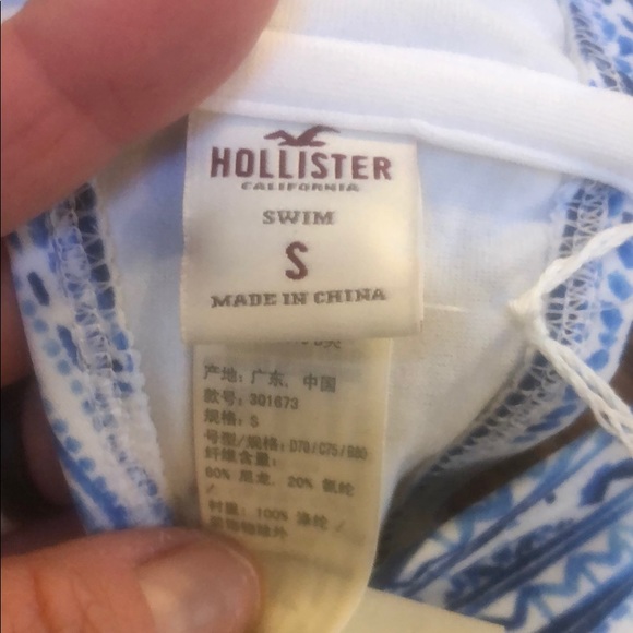 SPRING SALE ❤️ Hollister Blue Print Swim Top, S NEW - Picture 5 of 5